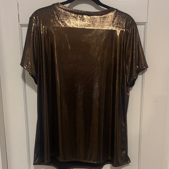Torrid Metallic Bronze Short Sleeve Tee - Picture 4 of 4